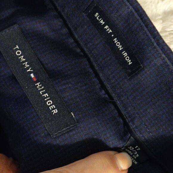 Tommy Hilfiger Slim Fit Non-Iron Men's Shirt - Picture 6 of 7